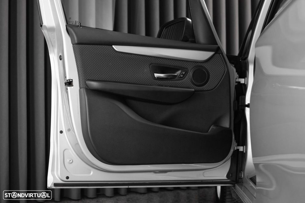 BMW 216 Gran Tourer d Advantage - 32