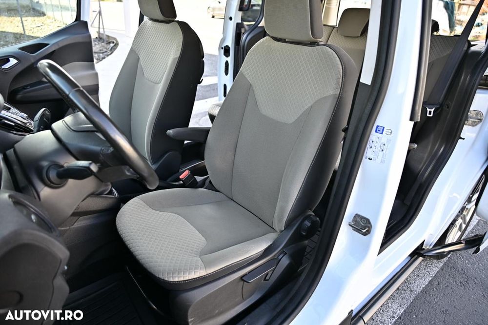 Ford Tourneo Courier 1.5 TDCi Trend - 12