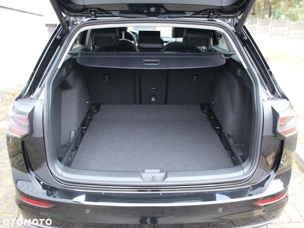 Volkswagen Golf Variant - 14