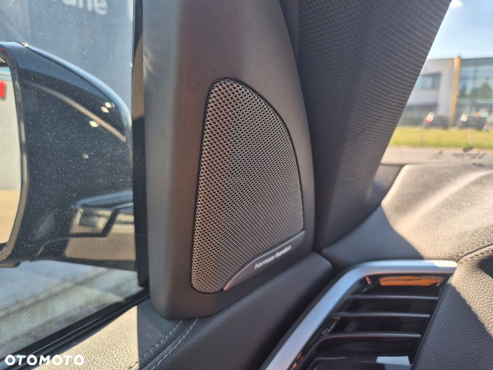 BMW X5 xDrive40d mHEV - 34