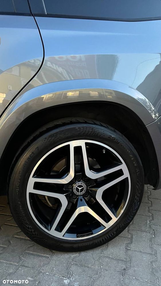 Mercedes-Benz GLS - 39