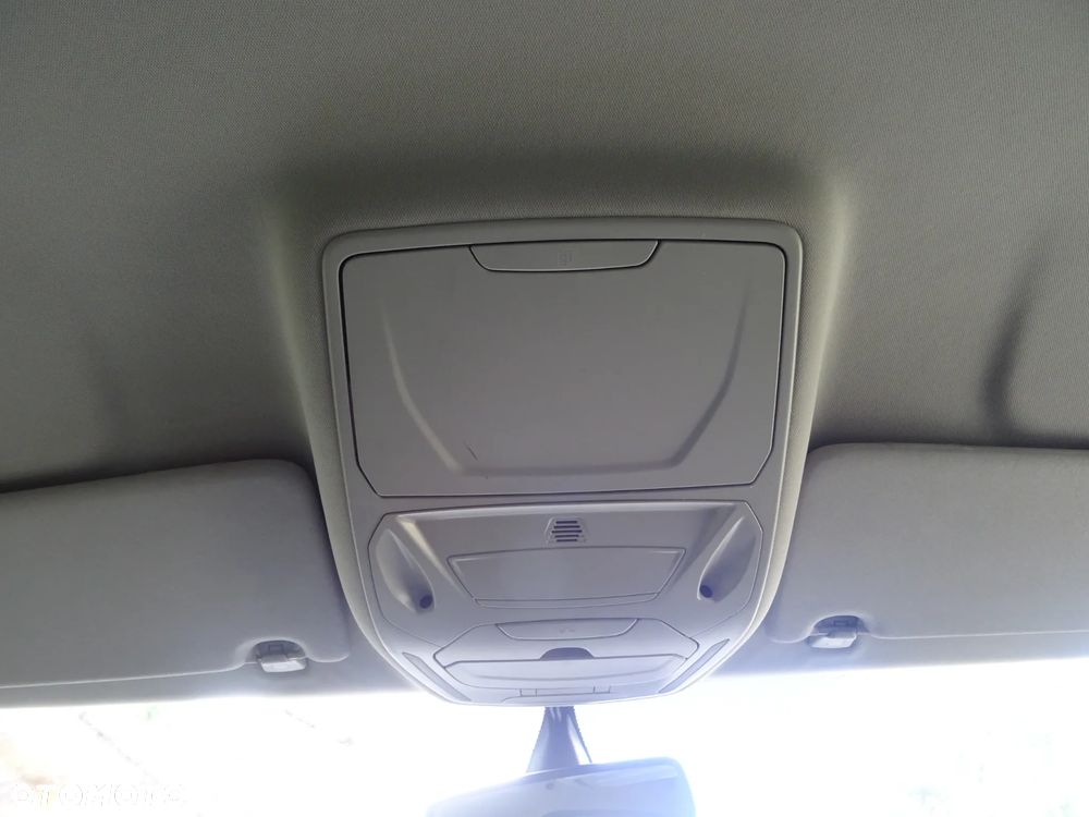 Ford S-Max - 33
