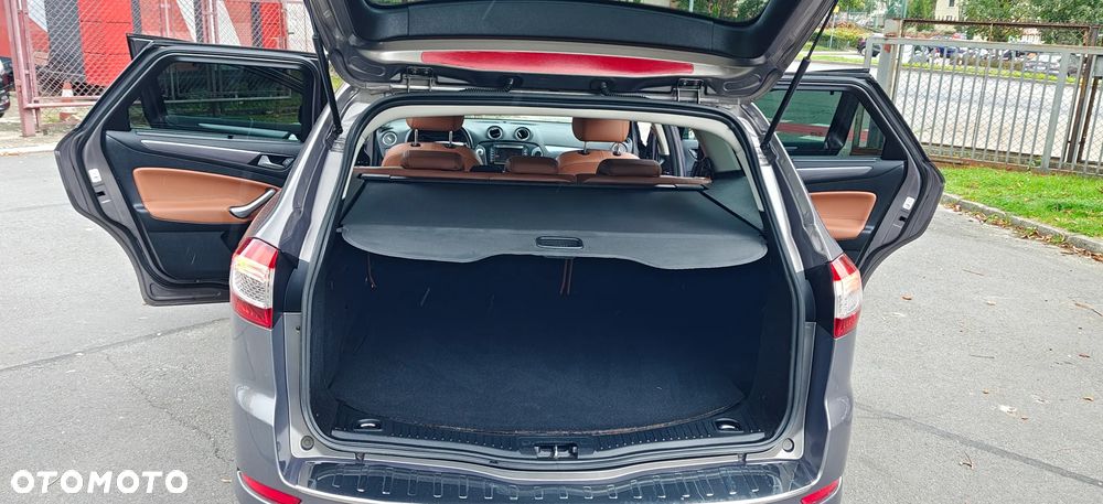 Ford Mondeo - 17