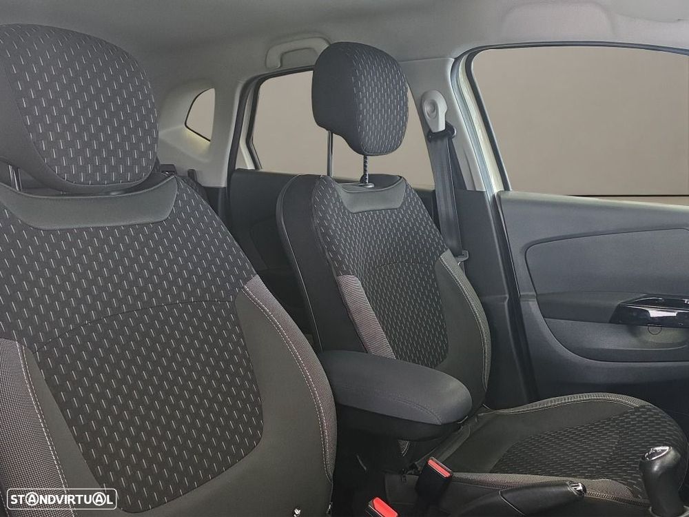 Renault Captur 1.5 dCi Exclusive - 13