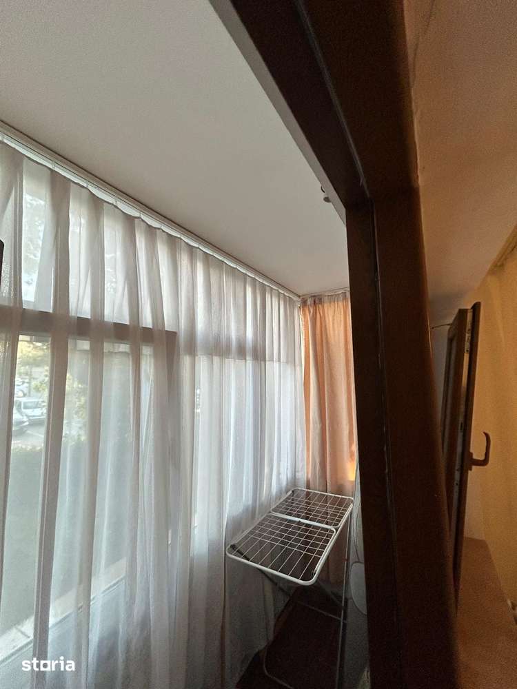 2 camere parter cu balcon - Casa de Cultura — fotografia 3