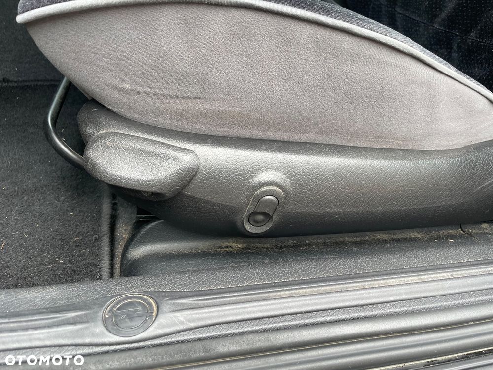 Opel Omega - 29