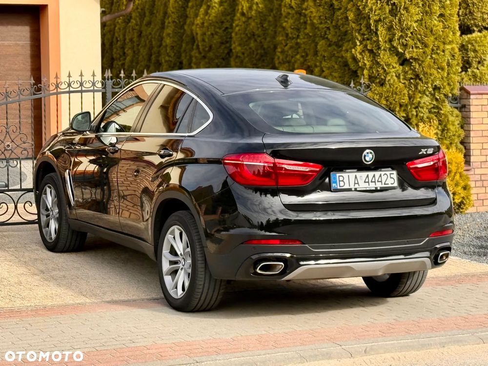 BMW X6 xDrive30d - 17