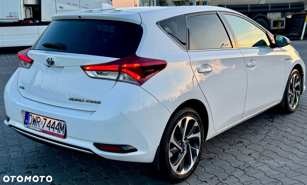 Toyota Auris 1.8 HSD Luna - 5