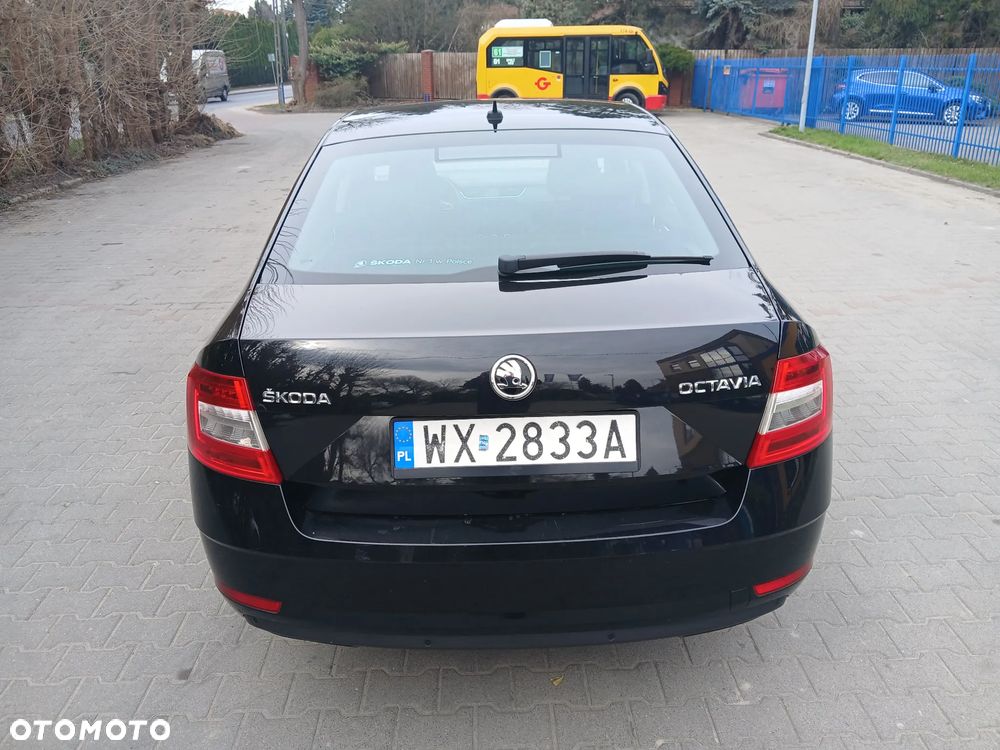 Skoda Octavia 2.0 TDI Style DSG - 6