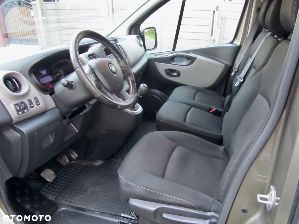 Renault Trafic - 13