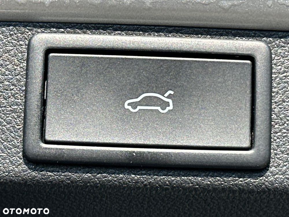Skoda Octavia 1.5 TSI mHEV Selection DSG - 29