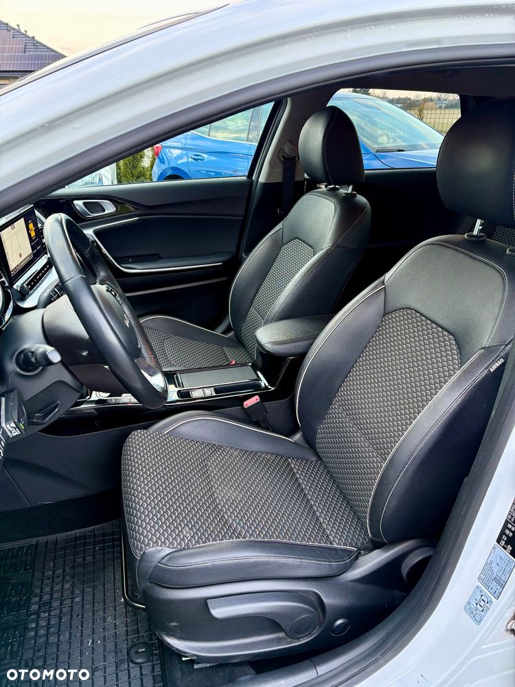 Kia Ceed 1.5 T-GDI L Business Line DCT - 11