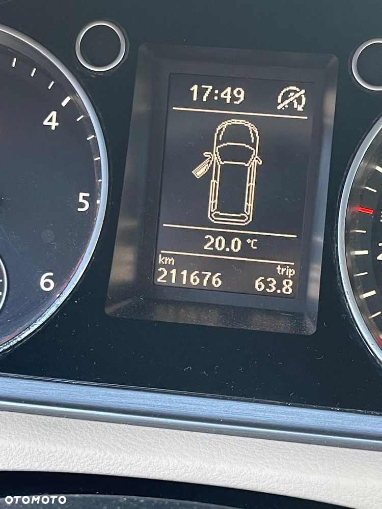 Volkswagen Passat Variant 2.0 TDI BlueMotion Technology Highline - 12