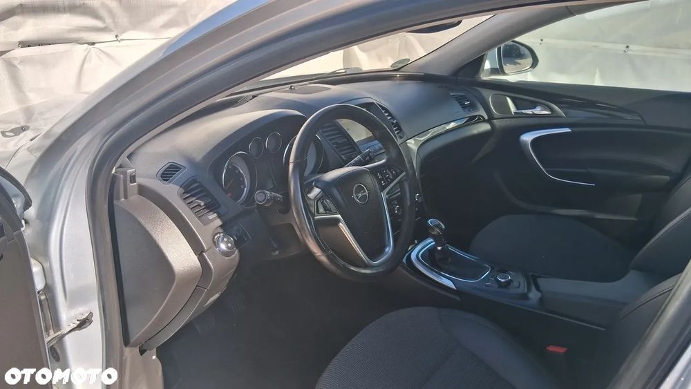 Opel Insignia 1.6 Turbo Cosmo - 11