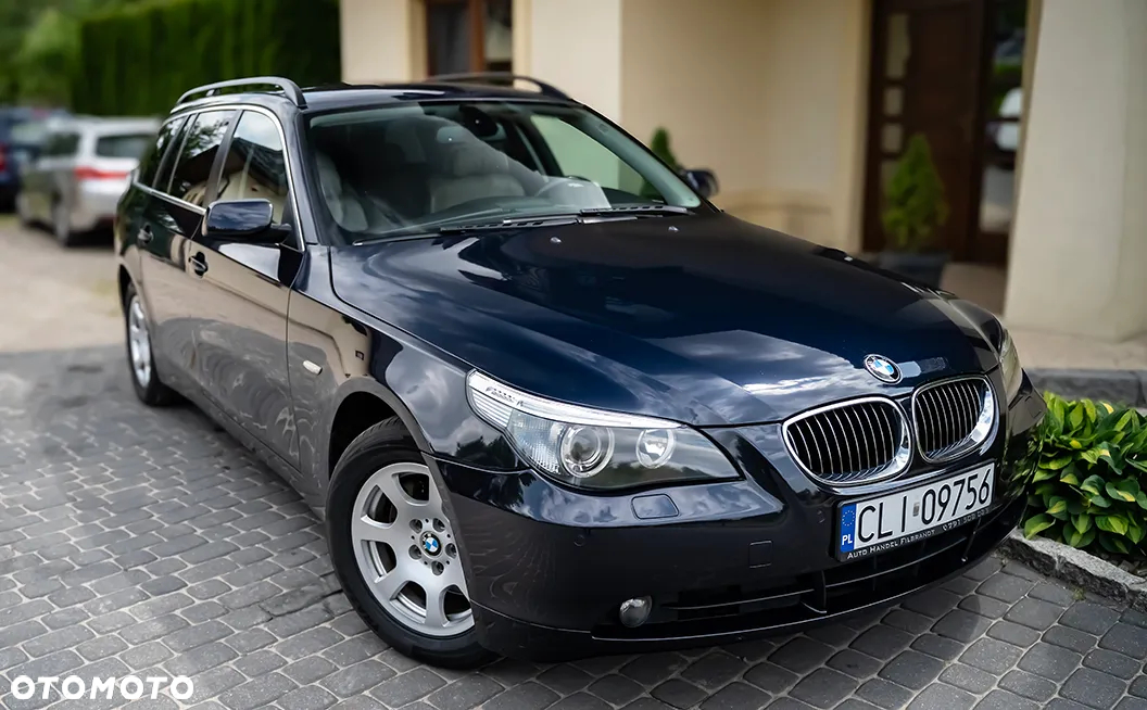 BMW Seria 5 530i Touring - 10