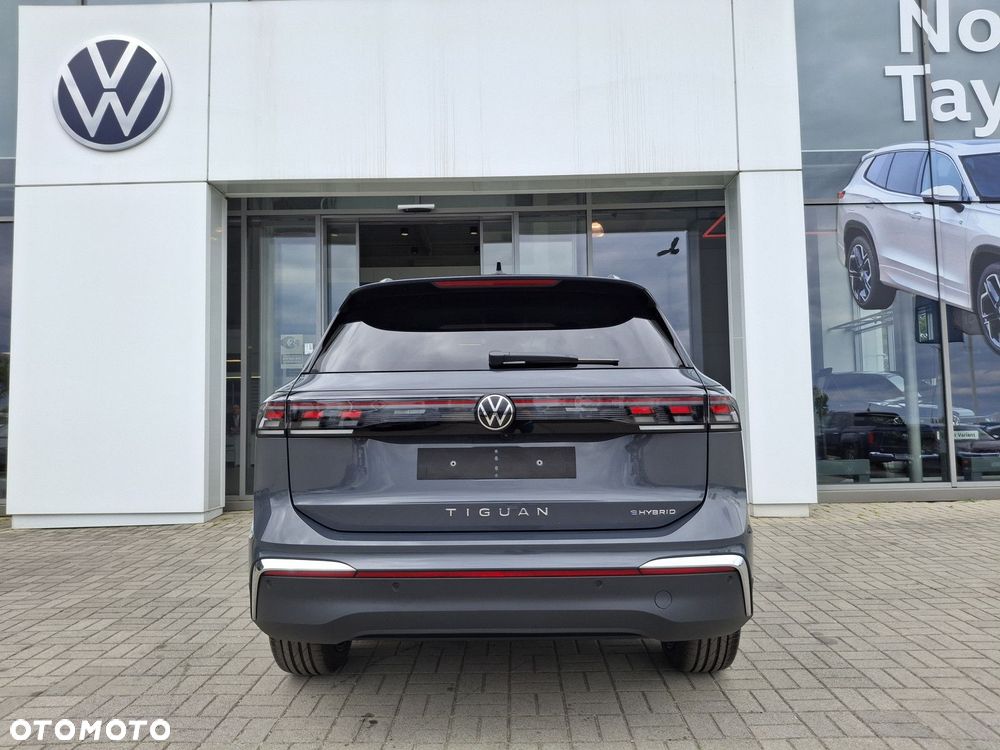 Volkswagen Tiguan - 8