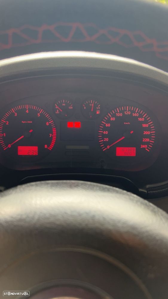 SEAT Leon 1.6 Signo - 12