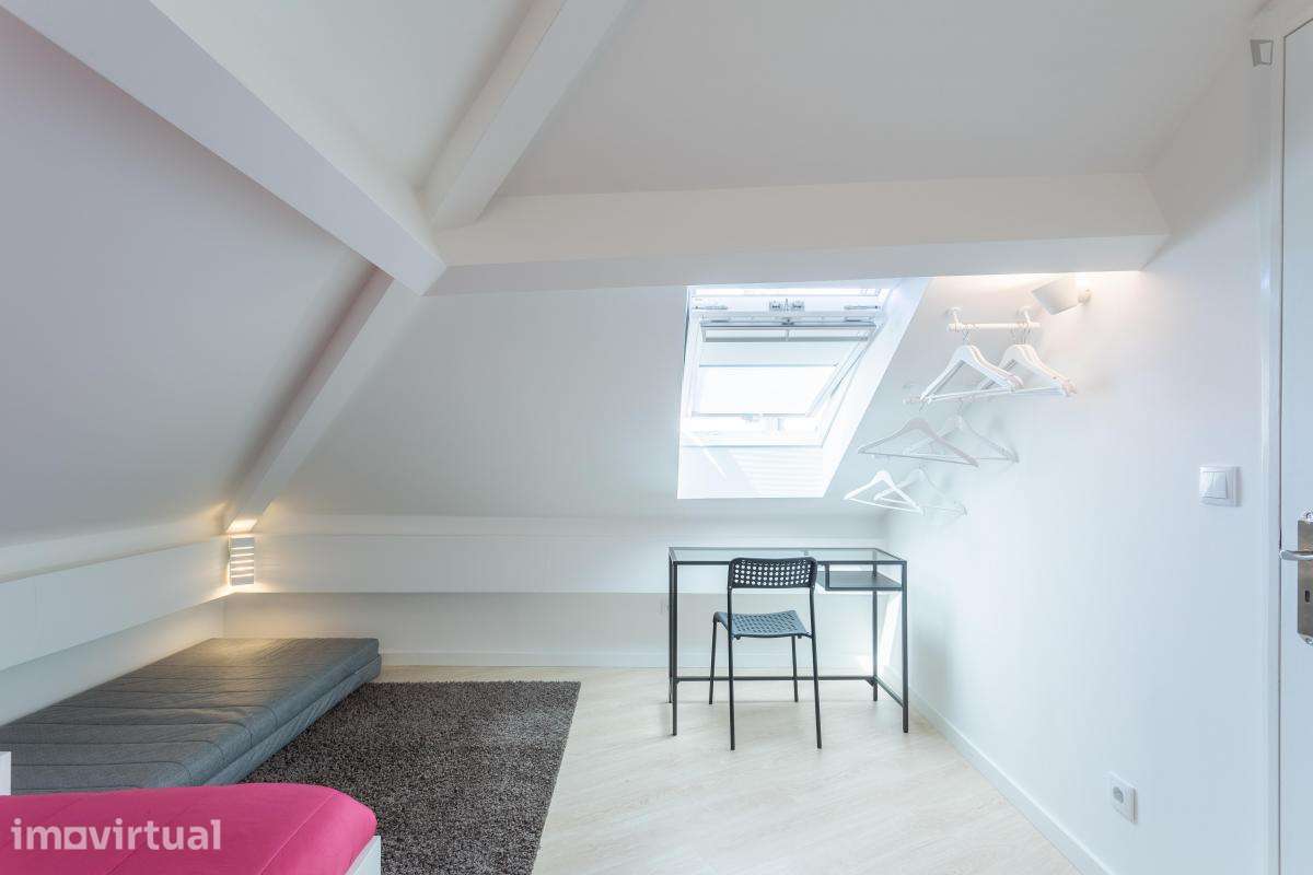 Quarto - localizado em Rio Tinto Porto - Grande imagem: 2/52