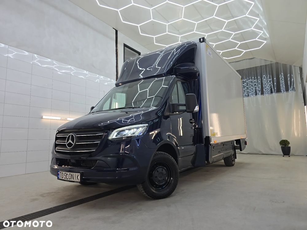 Mercedes-Benz SPRINTER 319 3.0 CDI KONTENER 4,28cmDługi 2,29cmSzero 2,24cmWysok + WINDA 750Kg 42Tyś km SERWIS DO OSTATNIEGO Km ASO MERCEDES-BENZ SALON PL STAN NOWY NOWY NOWY FABRYCZNA GWARANCJA - 10