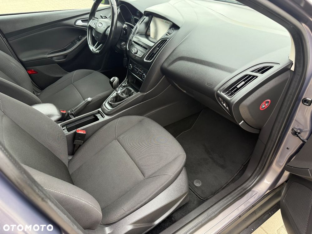 Ford Focus 1.5 TDCi Titanium - 16