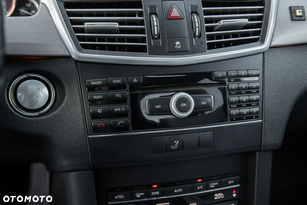 Mercedes-Benz Klasa E - 21