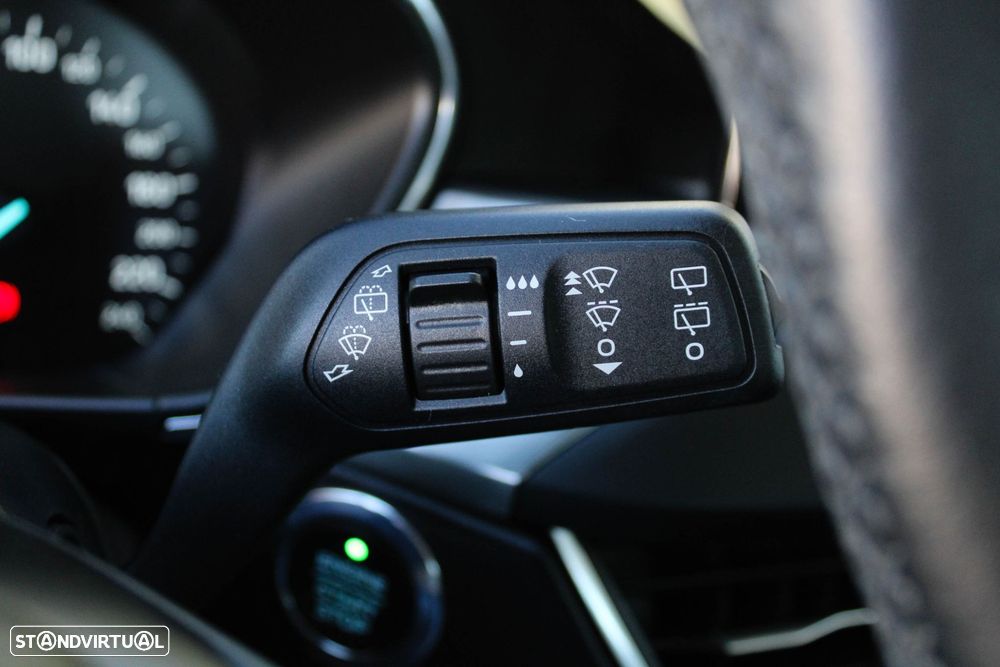 Ford Focus 1.5 TDCi EcoBlue Titanium - 36