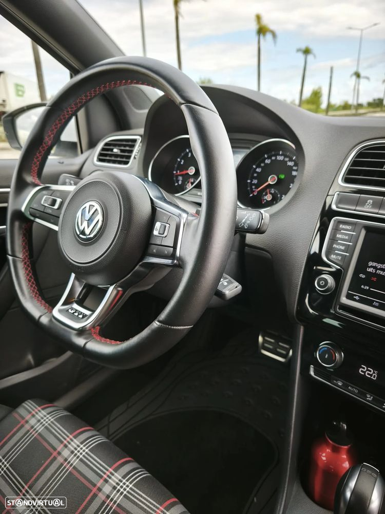 VW Polo 1.8 TSi GTi DSG - 27
