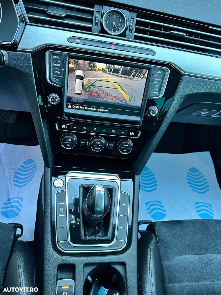 Volkswagen Passat - 8