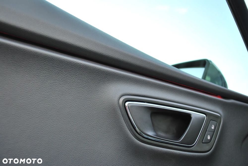 Seat Leon 2.0 TDI DPF FR Black Matt Edition - 28