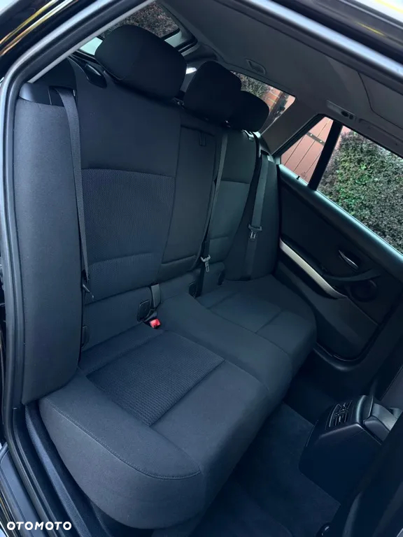 BMW Seria 3 - 33