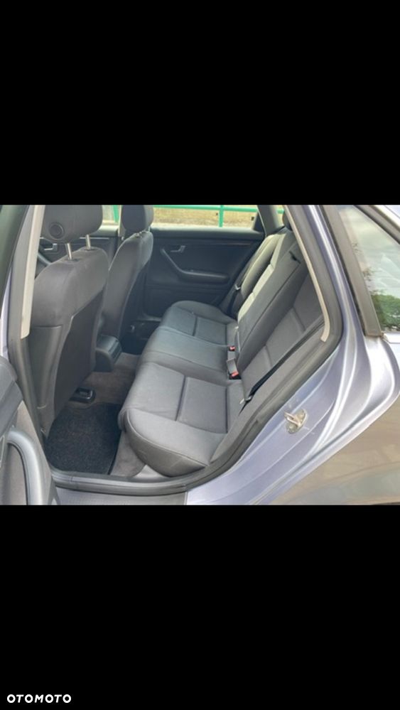 Audi A4 Limousine - 16