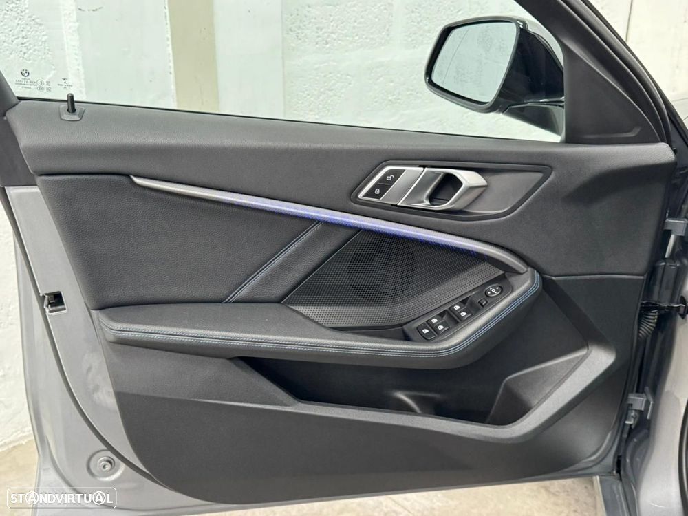 BMW 116 d Pack Desportivo M - 40