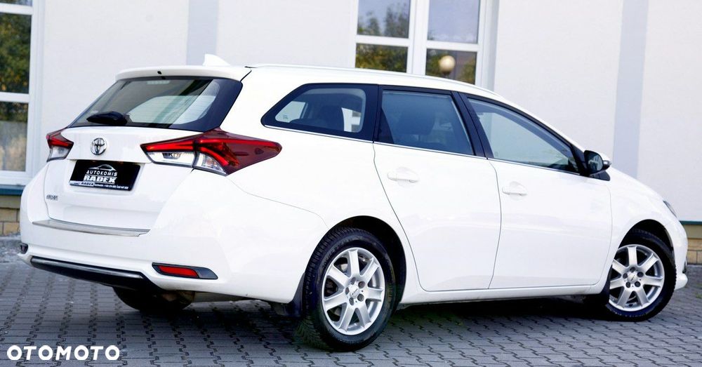 Toyota Auris - 7
