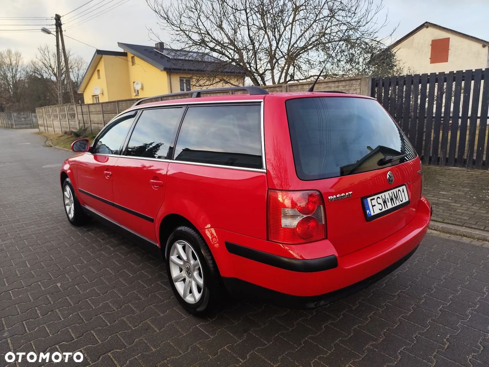Volkswagen Passat 1.9 TDI Comfortline Family - 1