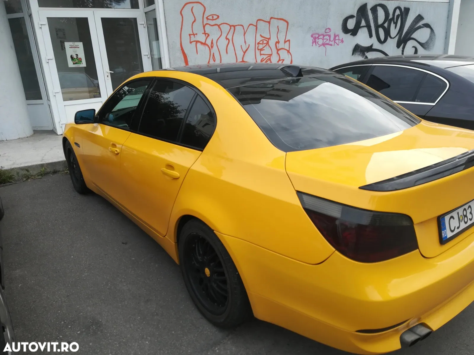 BMW Seria 5 520i - 6