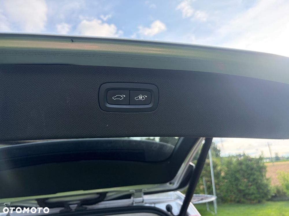 Volvo XC 90 T5 AWD Momentum 7os - 8