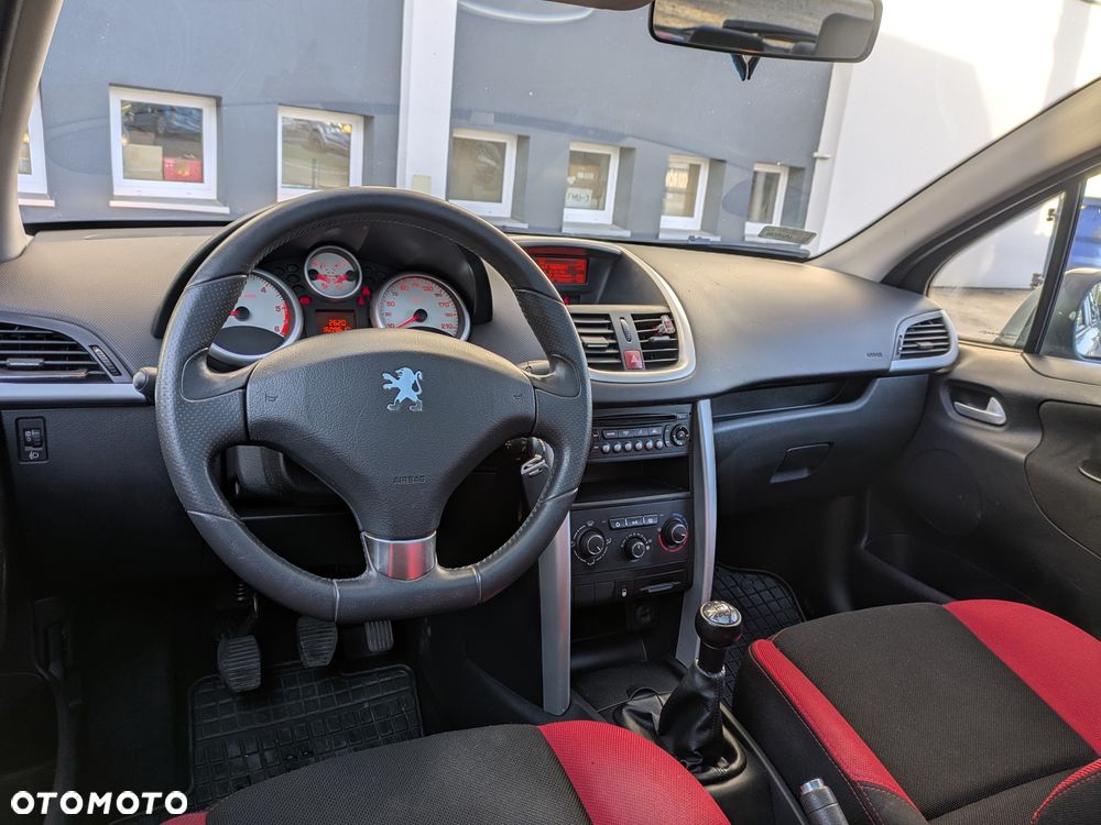 Peugeot 207 - 14