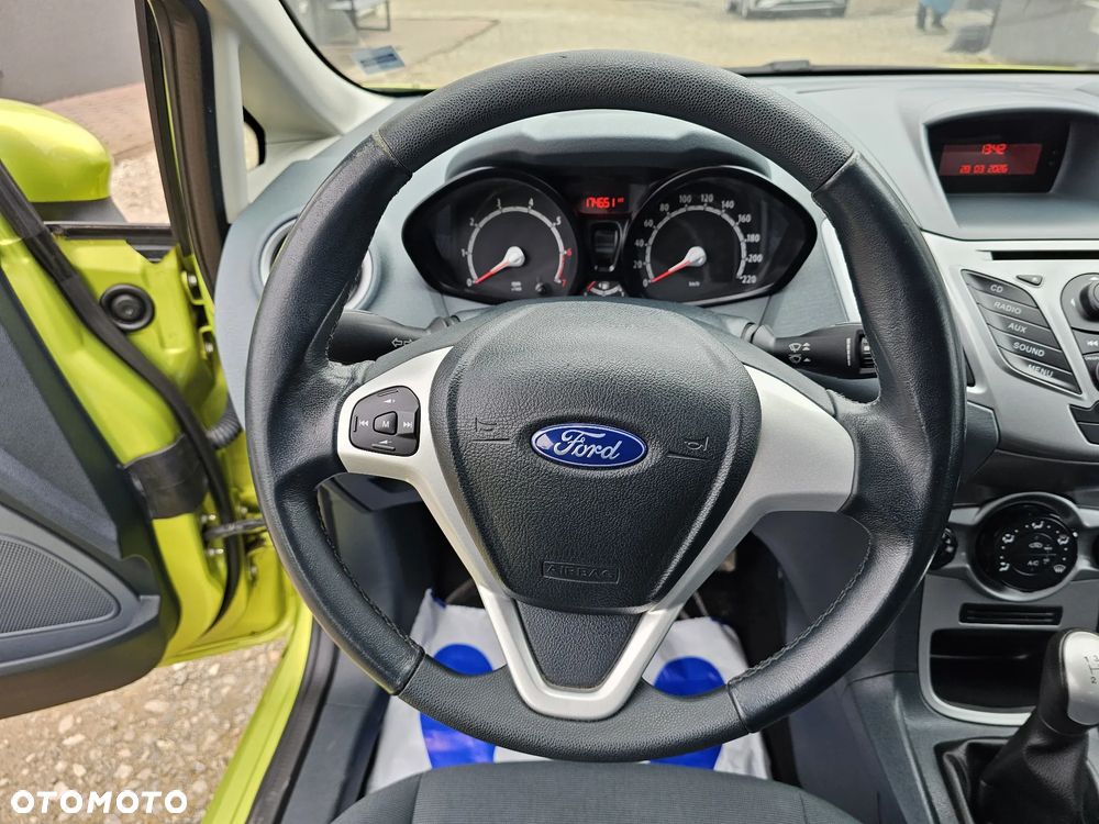 Ford Fiesta - 10
