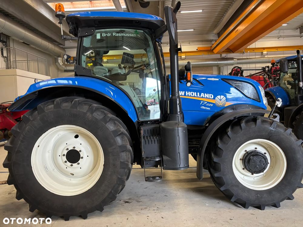 New Holland T7.225 - 5