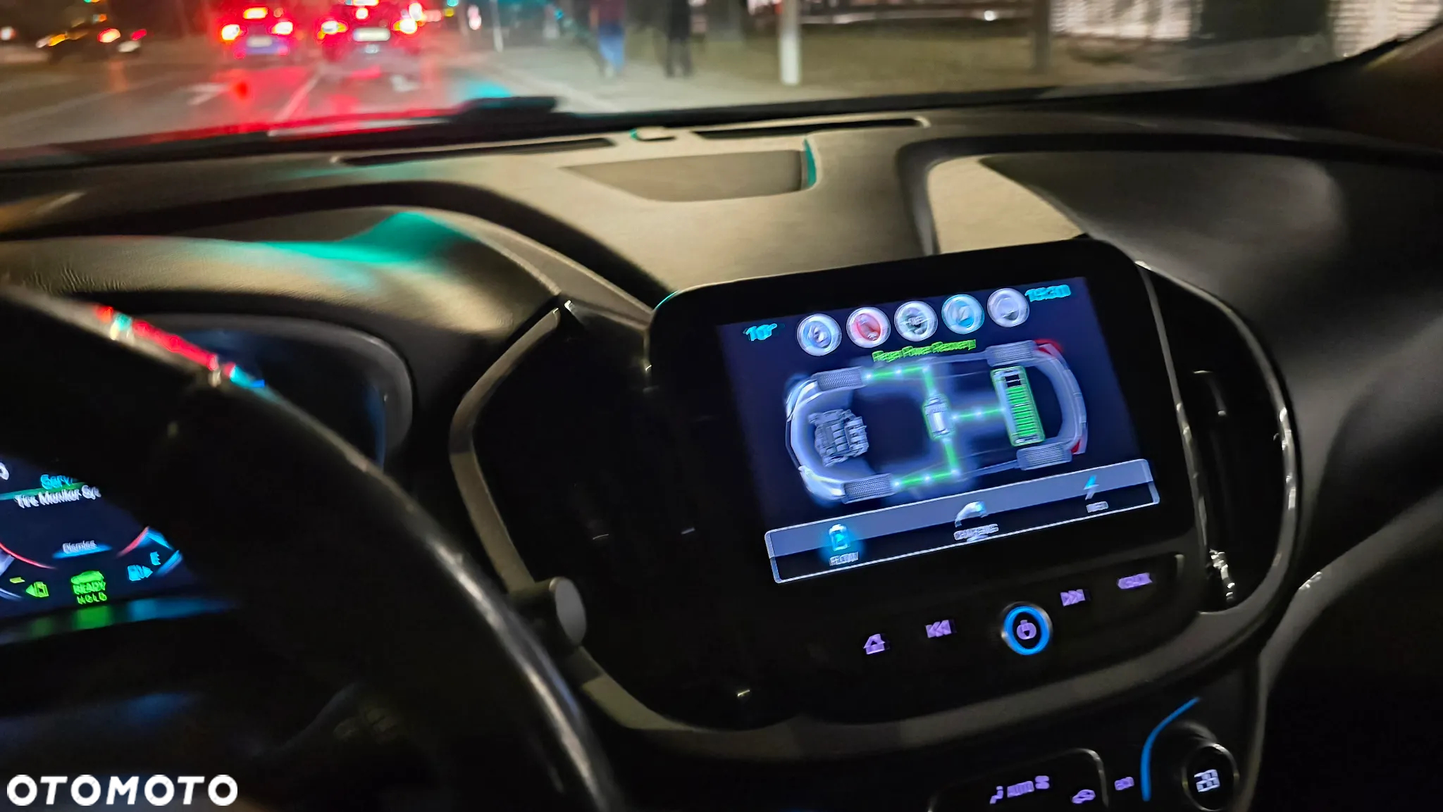 Chevrolet Volt - 24