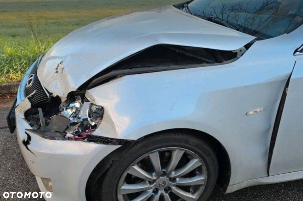 Lexus IS 250 Executive Line - 9