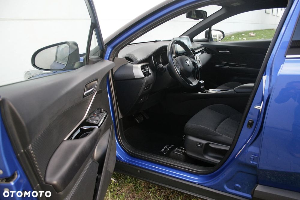 Toyota C-HR - 7
