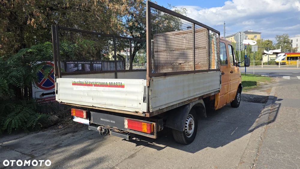 Mercedes-Benz Sprinter - 10
