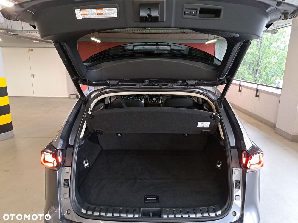Lexus NX 300h F Impression AWD - 10