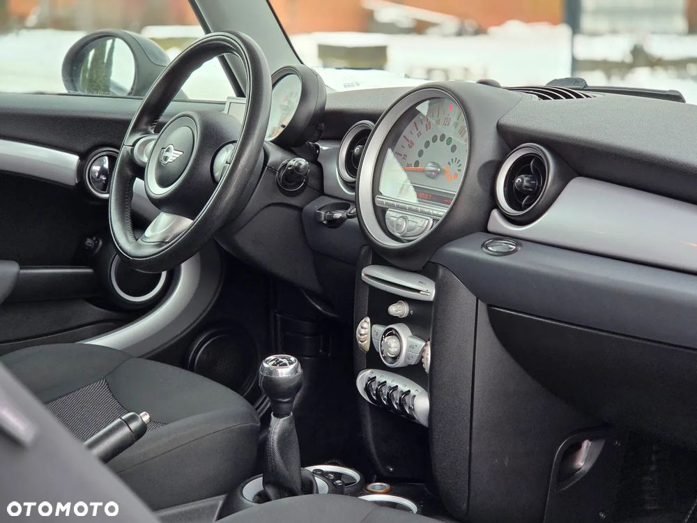 MINI Cooper Seven - 18