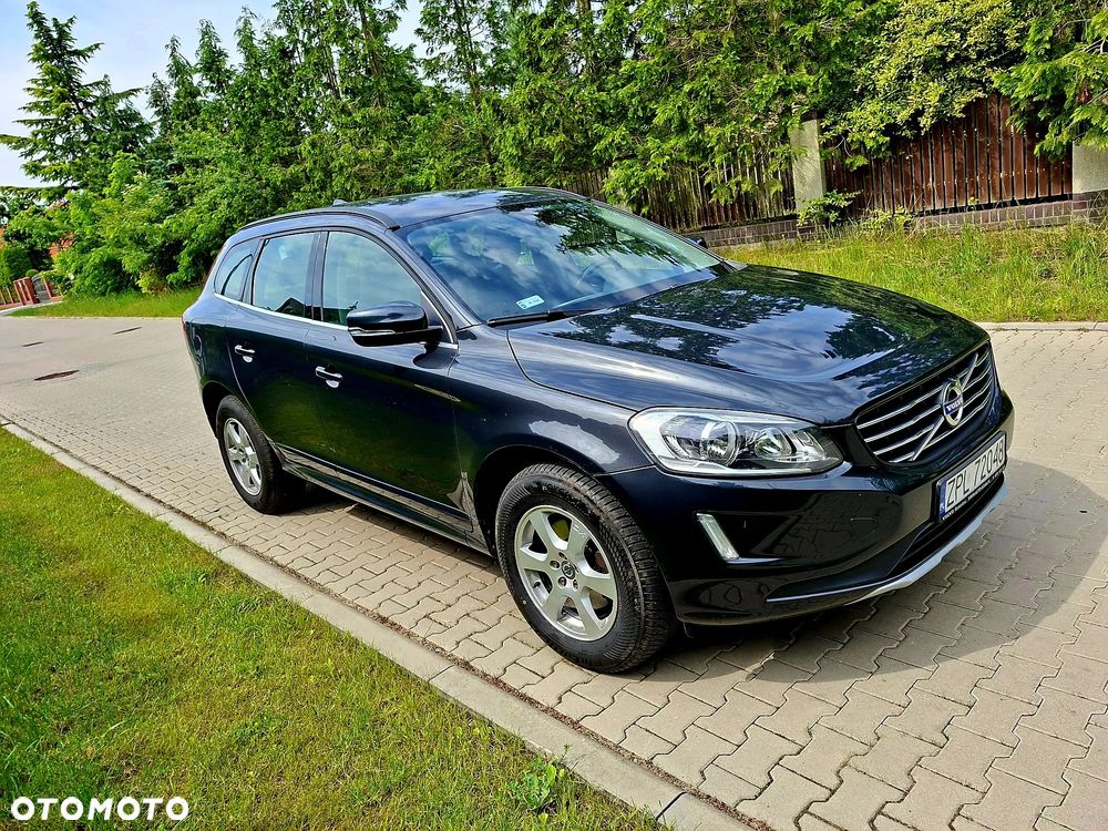 Volvo XC 60 D4 Drive-E R-Design Momentum - 4