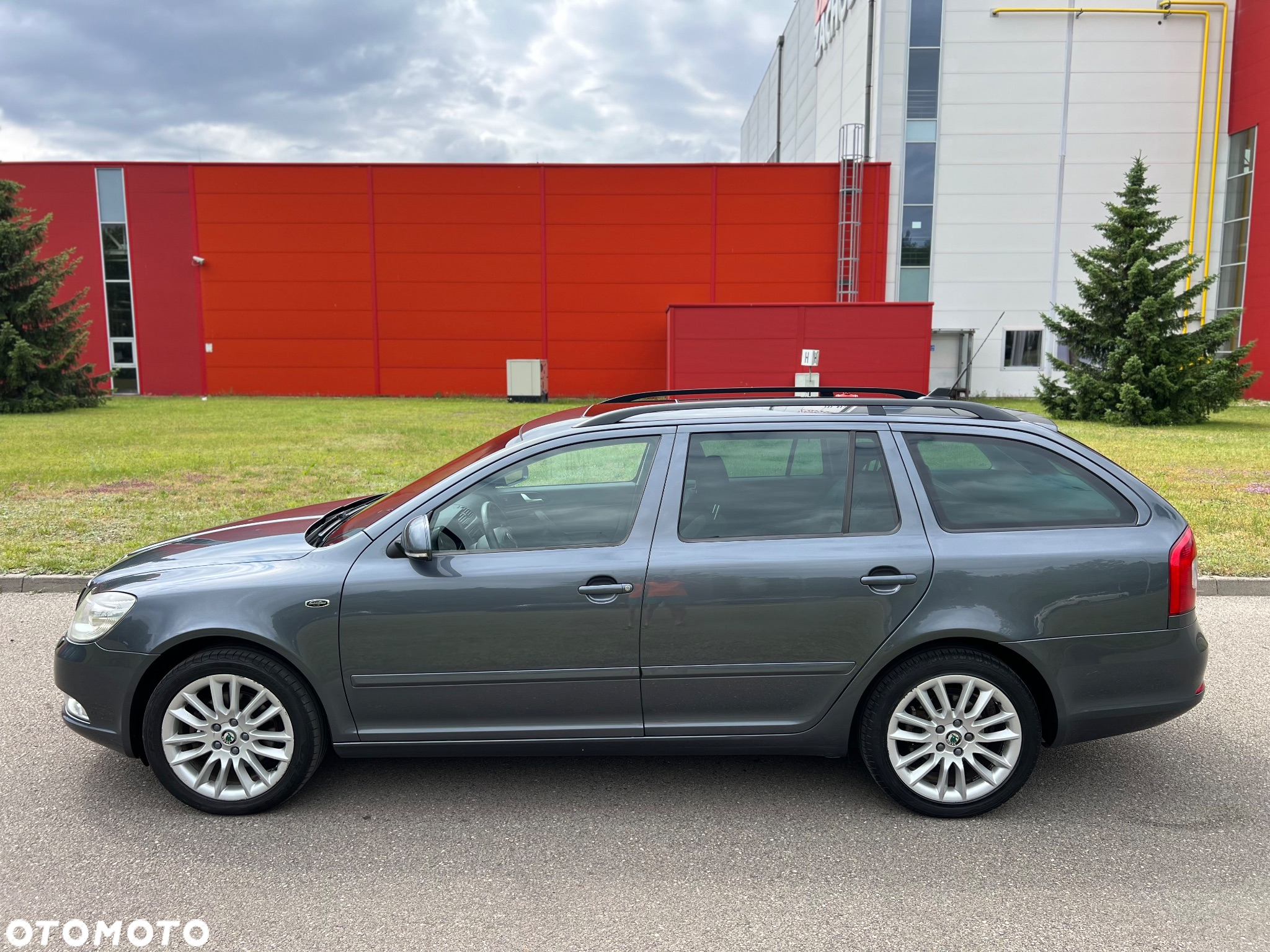 Skoda Octavia 1.8 TSI DSG Laurin & Klement - 5