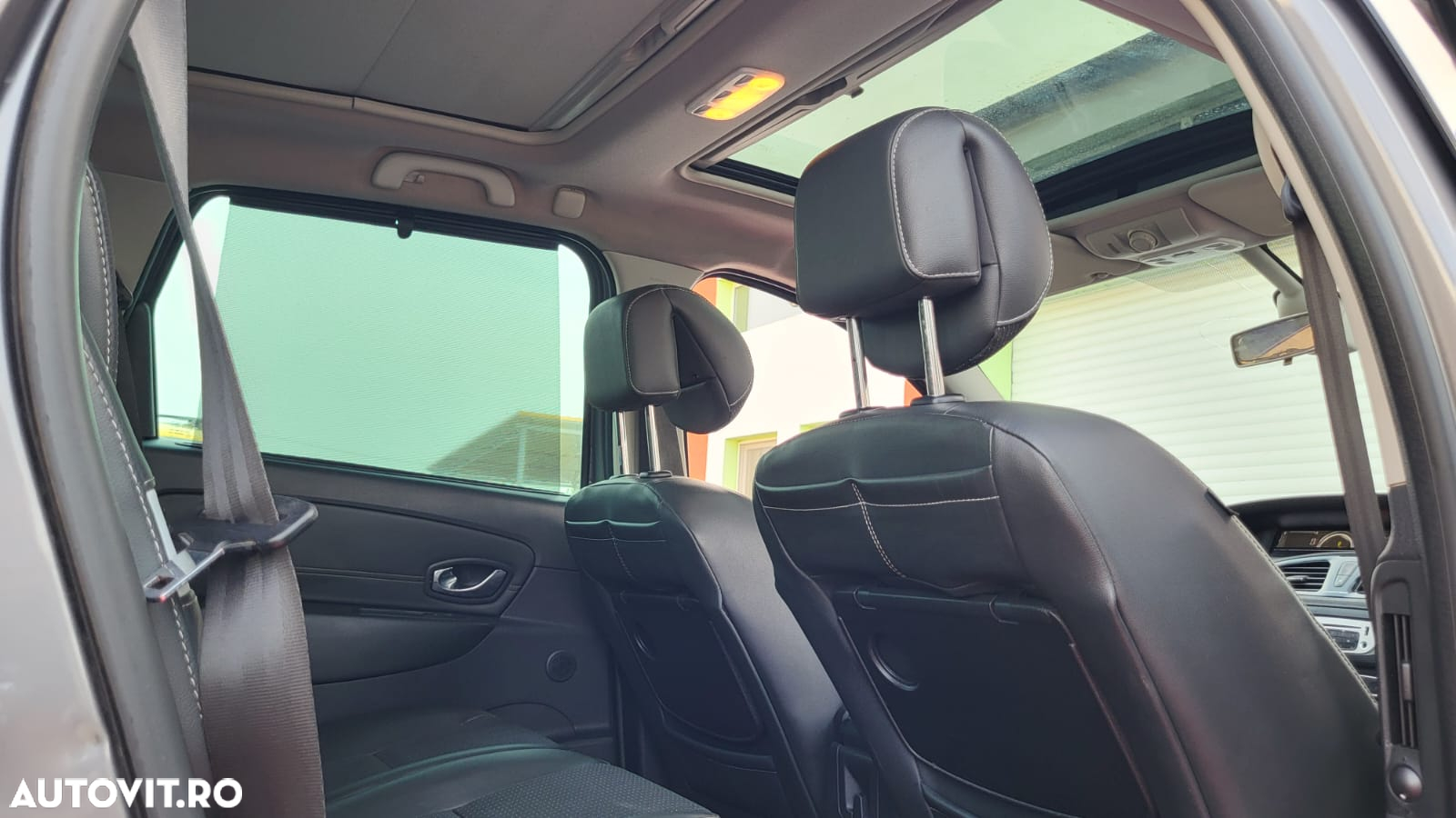 Renault Grand Scenic dCi 130 FAP Start & Stop Luxe - 20