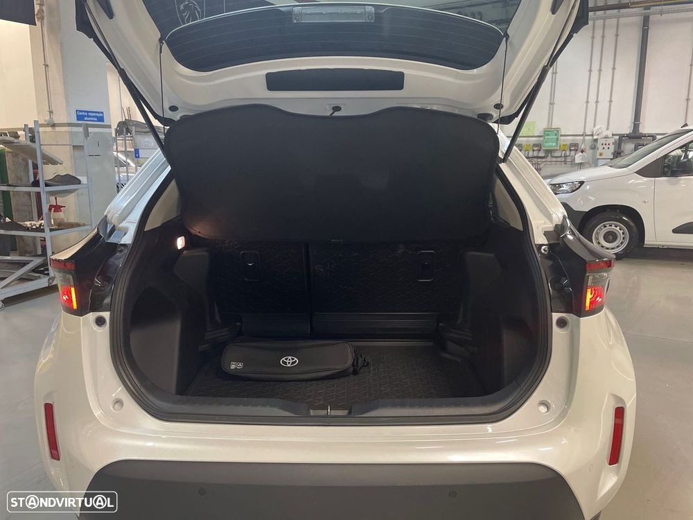 Toyota Yaris Cross 1.5 HDF Comfort Plus - 10