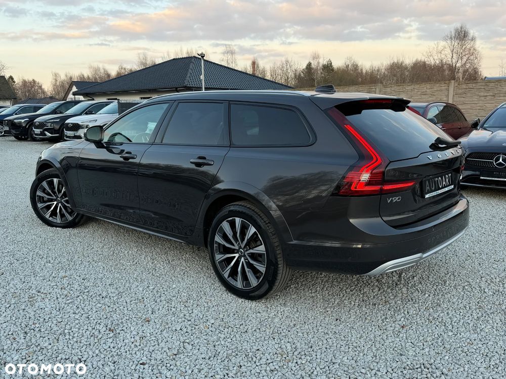 Volvo V90 Cross Country B5 D AWD Ultimate - 10
